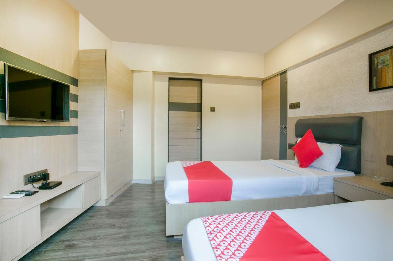 Oyo Flagship 75787 Meadow Hotel 3*